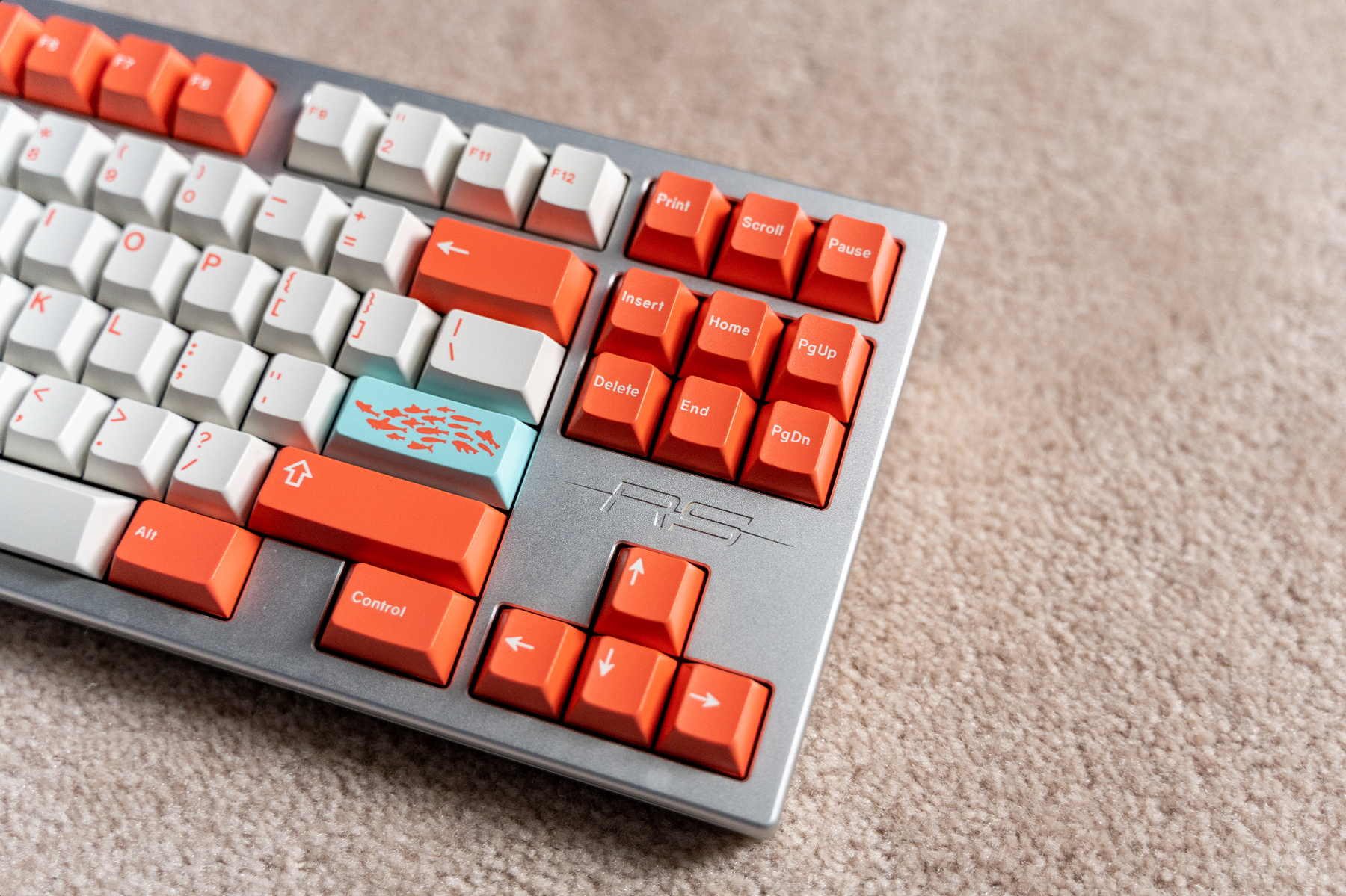 GMK Coral R2