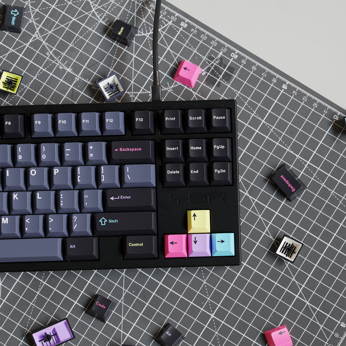 キーボード GMK Dracula V2.0 Git Core GMK Dracula V2.0 (CYL) – Omnitype®